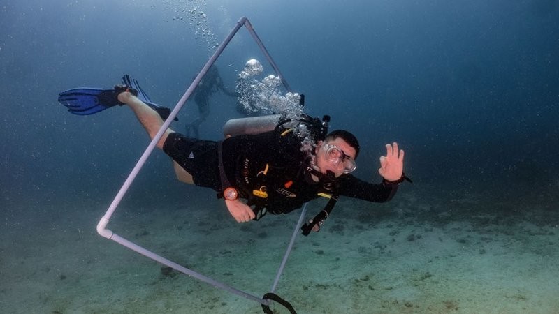 PADI Peak Performance Buoyancy PADI Peak Performance Buoyancy