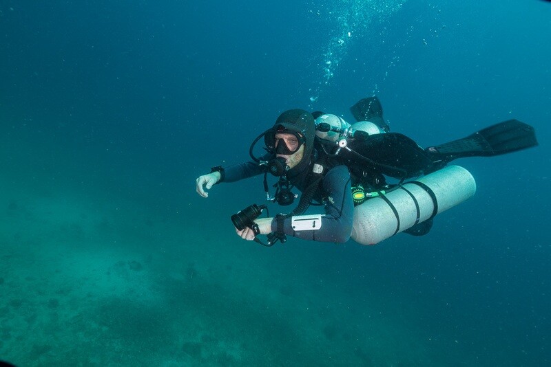 PADI Sidemount Diver PADI Sidemount Diver